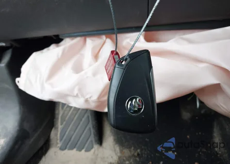 2023 Buick Envision Preferred Fwd z USA, uszkodzony, nr VIN LRBAZLR47PD015002